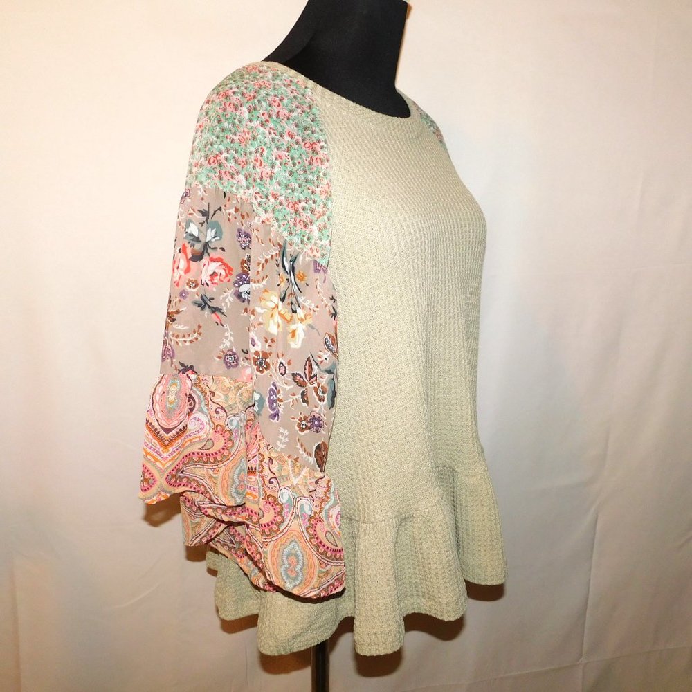 Umgee Peplum Boho Style Top Waffle Knit Floral Bell Sleeves Size Small - Picture 7 of 9